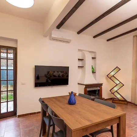 Apartment La Casa Al Fontanile